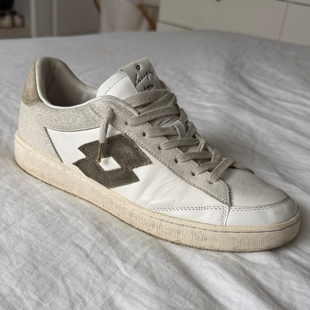 Lotto White and Gray Sneakers